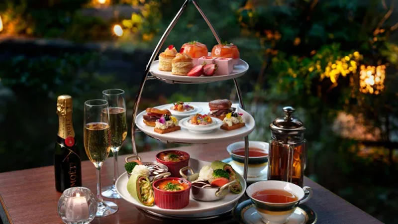 夜のアフタヌーンティー