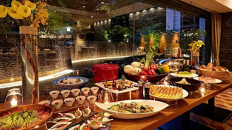 ディナービュッフェ（土日祝限定）