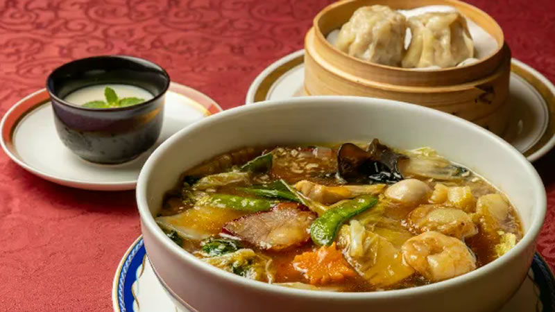 麺・炒飯と選べる点心のランチセット「長江」